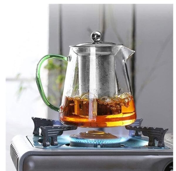 WhatsApp Image 2025-10-06 à 11.47.51_6b6212fb Théière en verre borosilicate avec filtre inox, idéale pour infusion sur flamme directe.